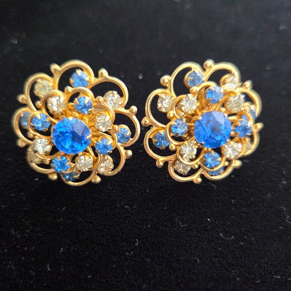 VTG Coro Blue Clear Rhinestone Gold Tone Floral Filigree Screw Back Earrings